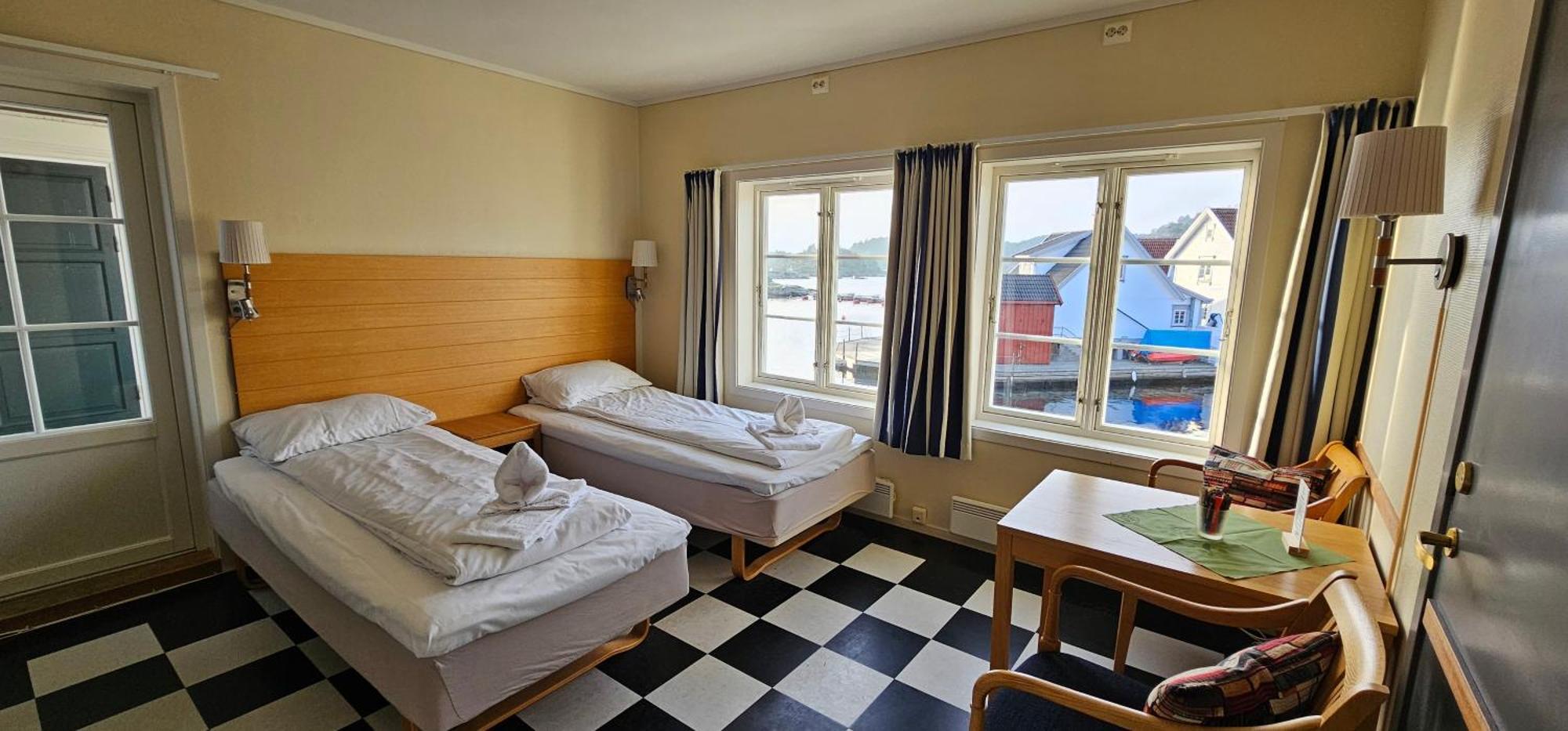 Hotell Lyngorporten Gjeving